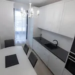 Cozynest Lakeside Апартаменты Клуж-Напока