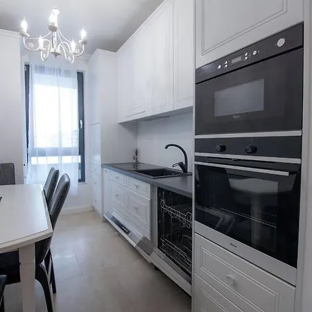 Apartment Cozynest Lakeside