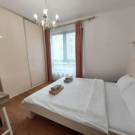 Cozynest Lakeside Lägenhet *