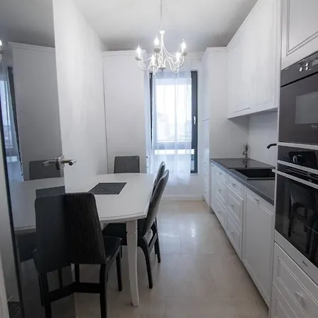 Cozynest Lakeside Апартаменты Клуж-Напока